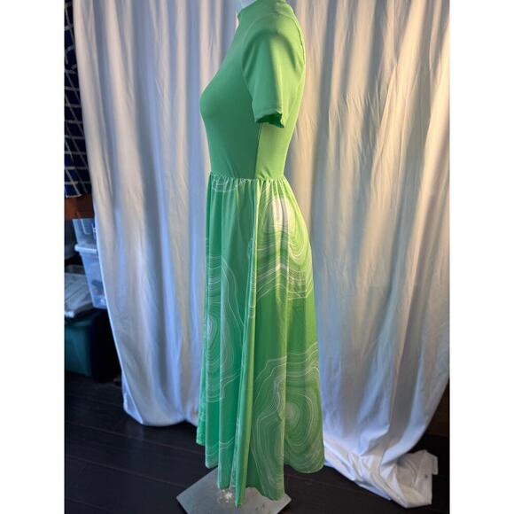 Shein Green Mock Neck Midi Dress with Abstract Skirt - Size Small - Picture 6 of 9